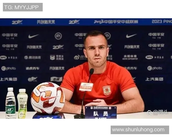 三字名字足球球星风采：探索那些具有独特魅力的顶级球员故事